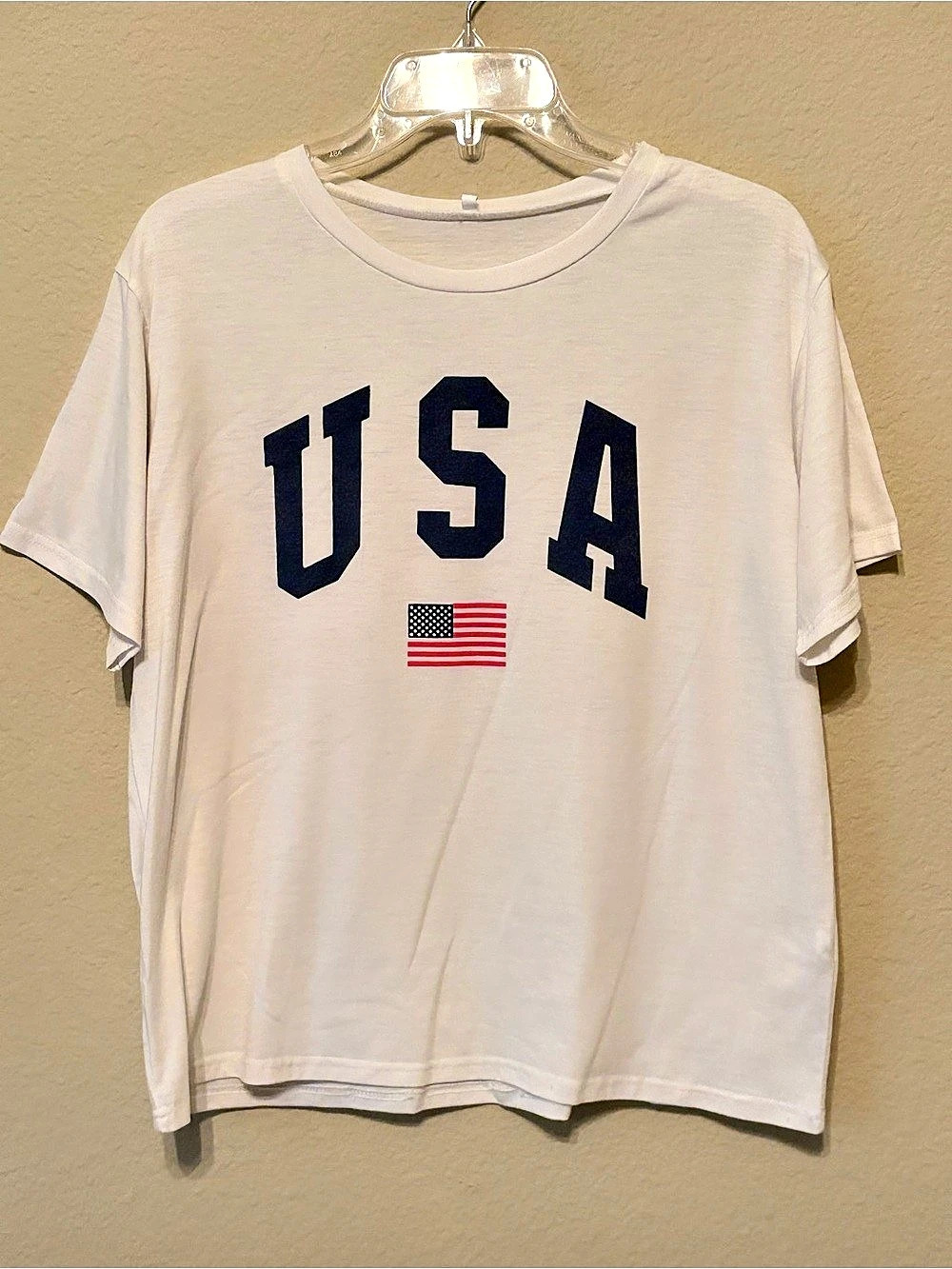 USA Flag Tee Graphic Short Sleeve White Tee | Size Medium